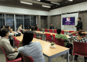 Taller de desarrollo web y aplicaciones móviles